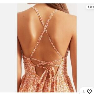 XiRENA Owynn Dress  Red & Blue Floral